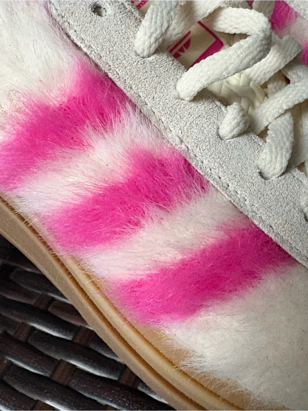 Adidas Originals Gazelle Fuzzy Bold Sneakers